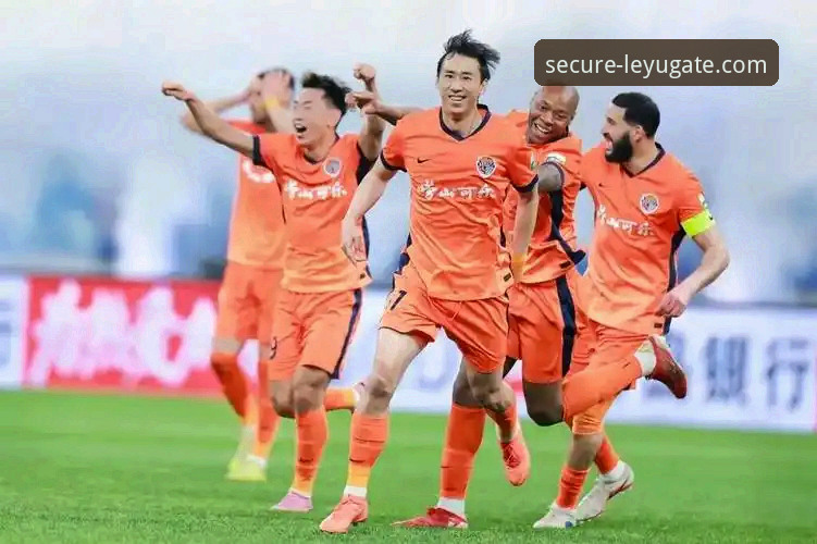 乐鱼高效登录怎么样 资深乐鱼用户分享中超观赛体验:青岛海牛3-1终结13年海港魔咒的深度复盘